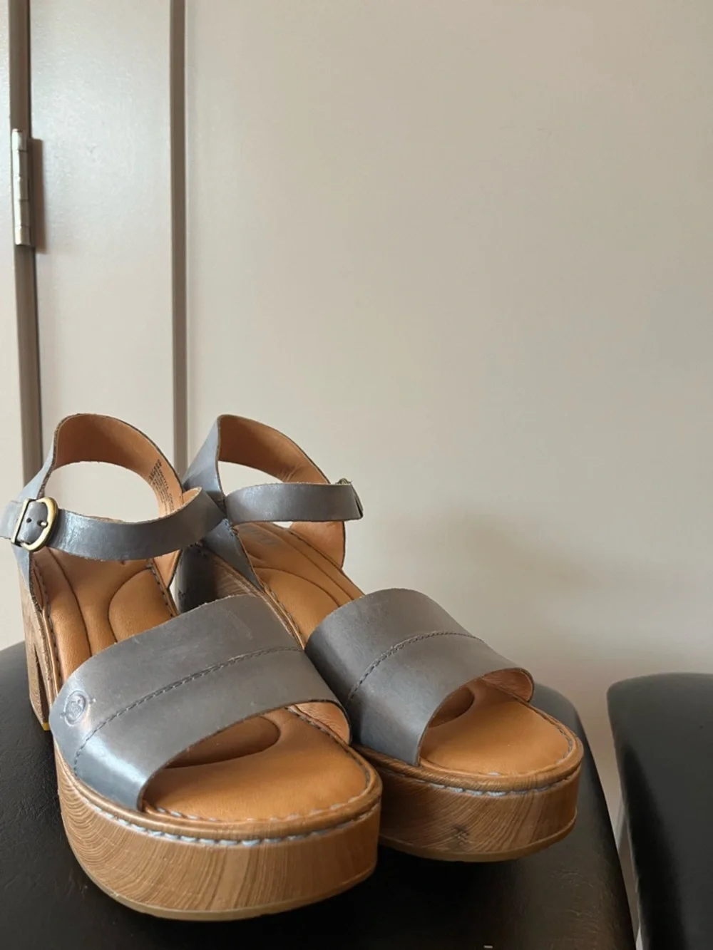 Born Silver Leather Platform Sandals with Wood-Effect Heel - Picture 4 of 9